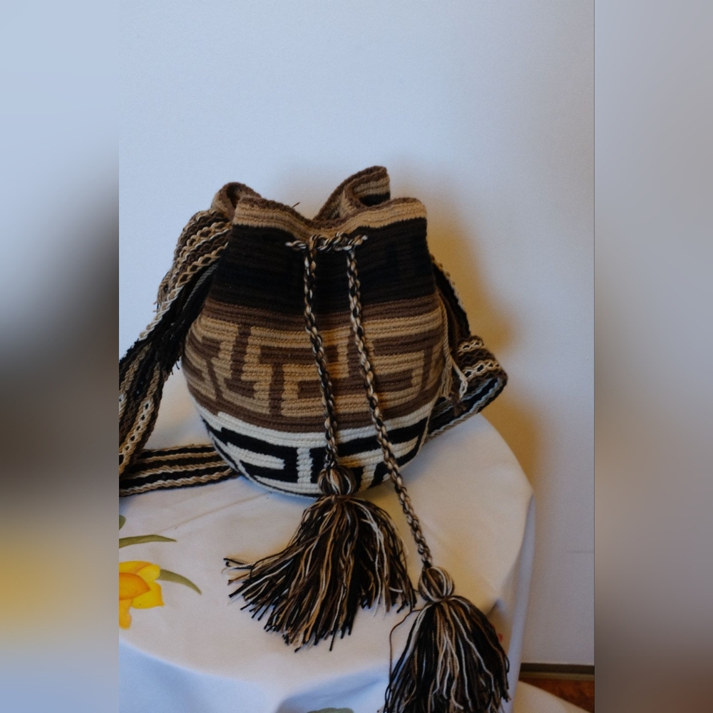 Handcrafted Brown Crocheted Bucket Bag – Made by Wayuu Artisans